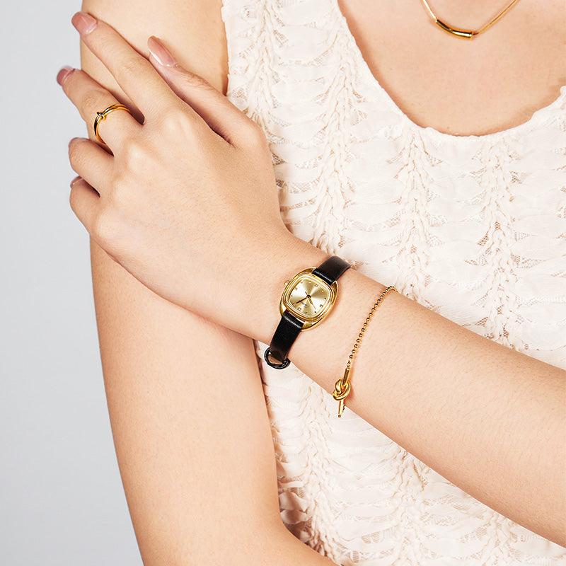 Sotoiru Women Watches Square Leather Fashion Accessories for Daily Wear T3025