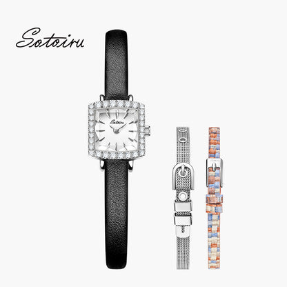 Sotoiru square watch with interchangeable strap in silver and orange