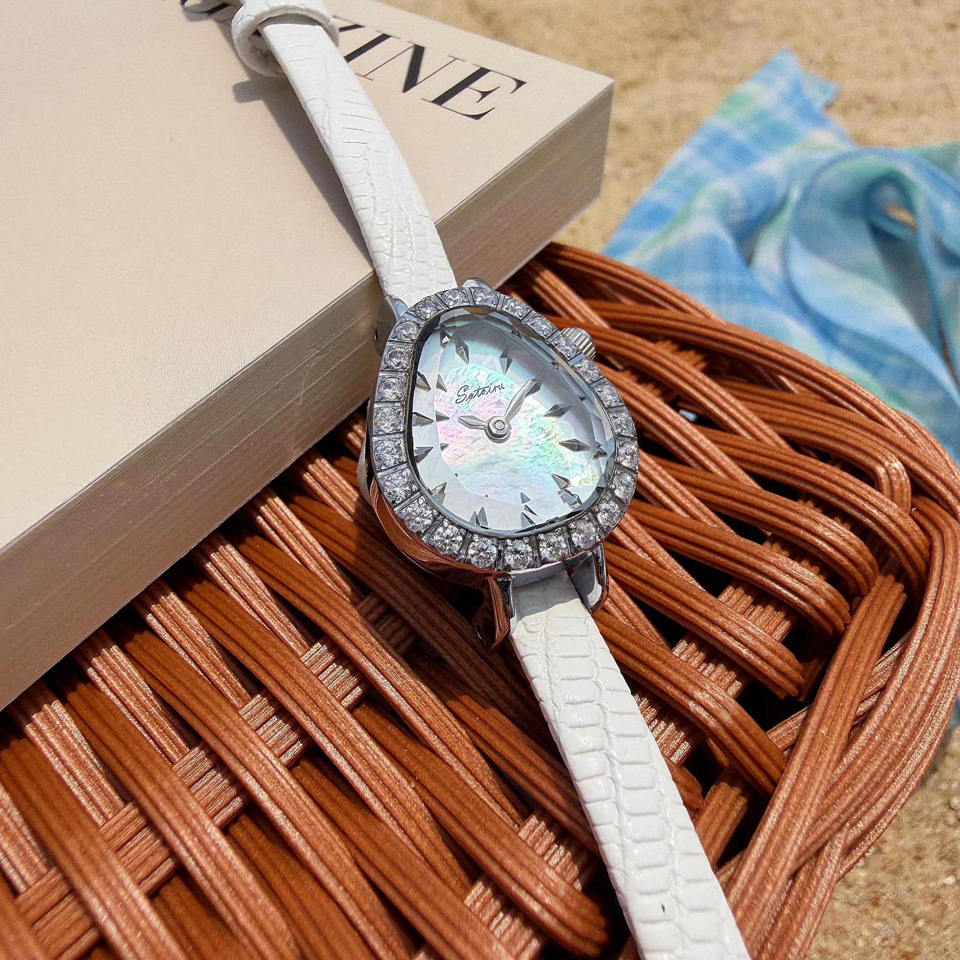 Sotoiru women's dress watch styled with interchangeable strap