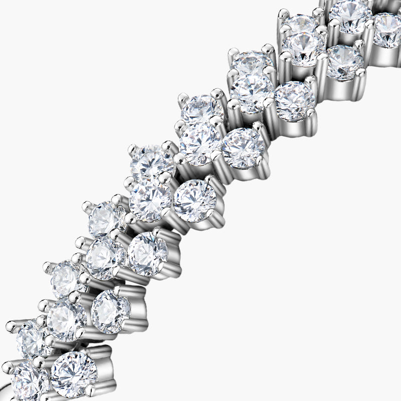 Detail of Sotoiru zircon bracelet