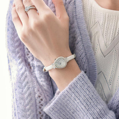 Model Wearing Snake-head Dial Watch for Everyday Style